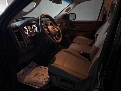 Used 2017 RAM 1500 Express image 9