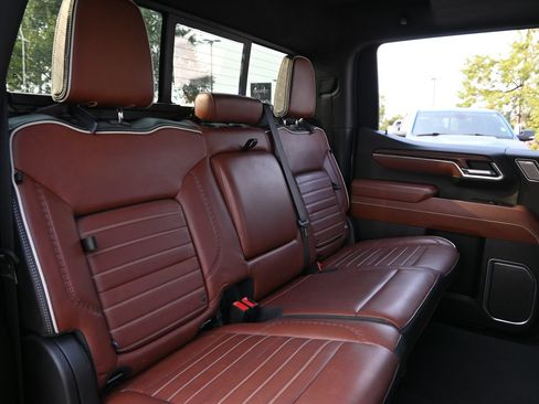 Used 2025 GMC Sierra 1500 Denali Ultimate AWD/4WD image 23