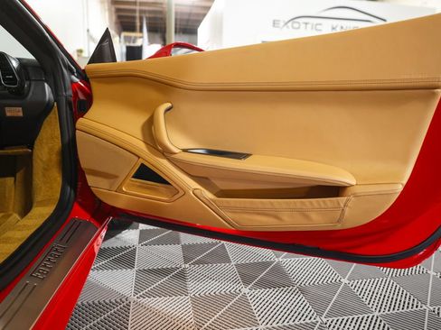 Used 2010 Ferrari 458 Italia Coupe RWD image 26