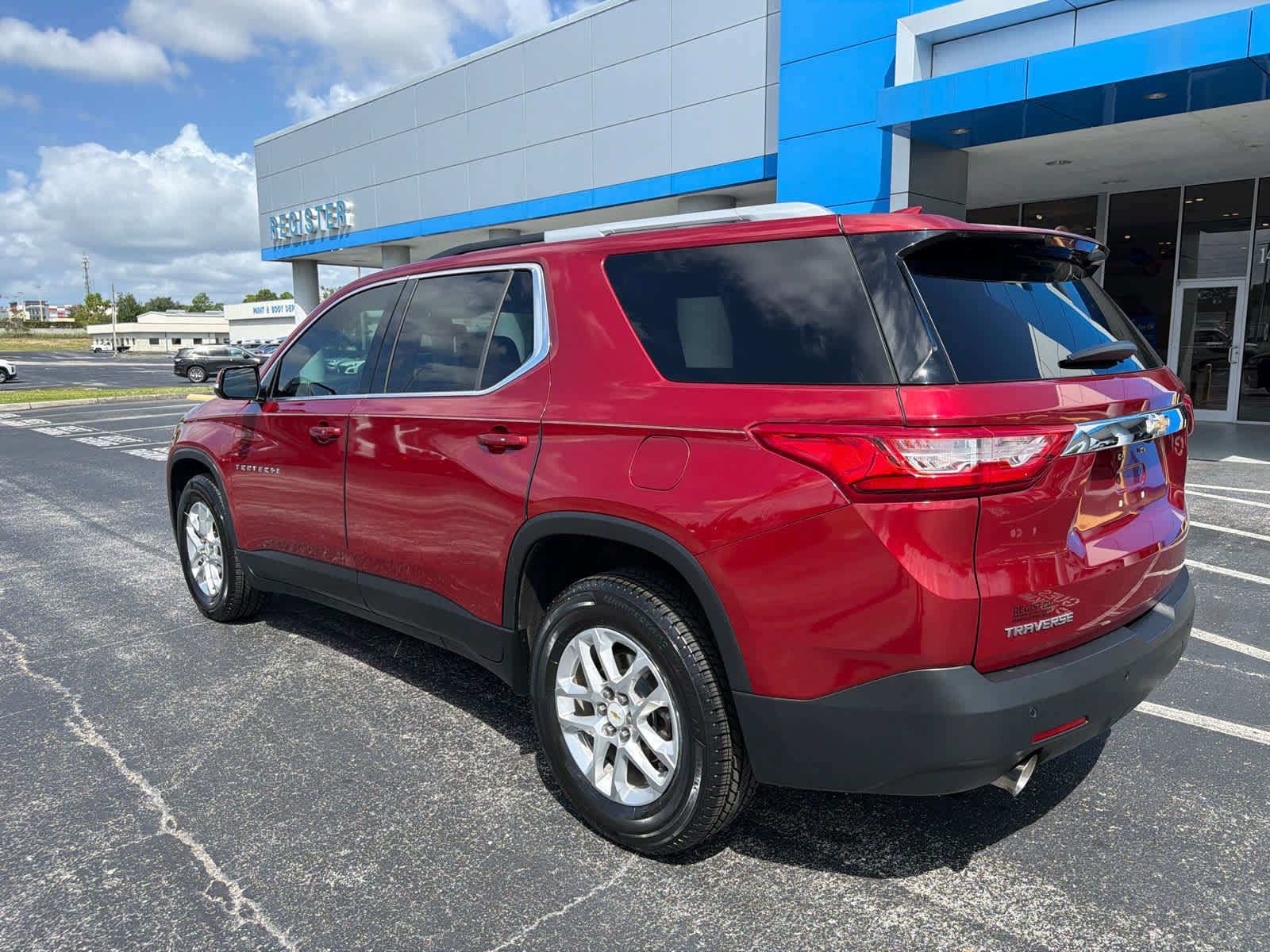 Used 2018 Chevrolet Traverse LT FWD image 16