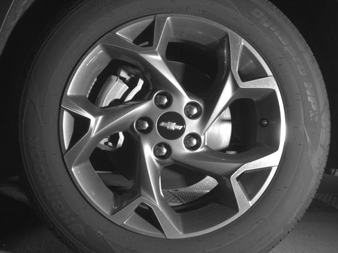 Used 2025 Chevrolet Trax LT w/ LT Convenience Package image 12