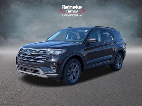New 2026 Ford Explorer Active w/ Active Comfort Package AWD/4WD image 1