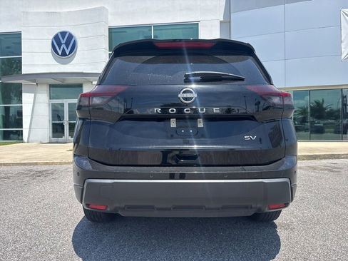 Used 2024 Nissan Rogue SV FWD image 7