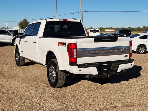 Used 2020 Ford F250 Platinum w/ FX4 Off-Road Package image 3