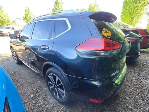 Used 2018 Nissan Rogue SL w/ Premium Package AWD/4WD image 3