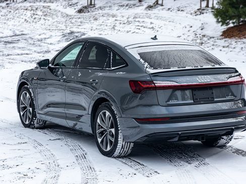 Used 2021 Audi e-tron Premium Plus w/ Premium Plus Package image 6