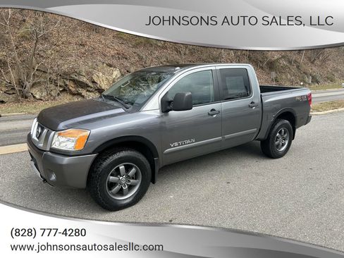 Used 2015 Nissan Titan PRO-4X w/ Pro-4x Luxury Package image 2