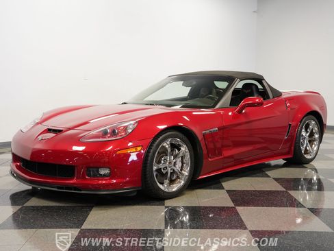 Used 2012 Chevrolet Corvette Grand Sport w/ 3LT Preferred Equipment Group RWD image 6