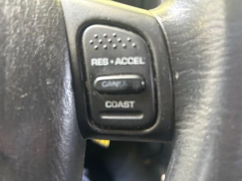 Used 2004 Jeep Grand Cherokee Laredo w/ Convenience Group RWD image 10