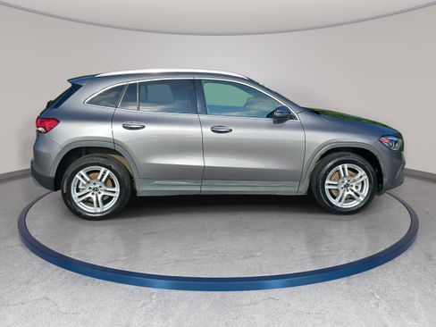 Used 2021 Mercedes-Benz GLA 250 4MATIC image 4