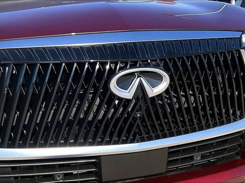 Certified 2025 INFINITI QX80 Luxe image 38