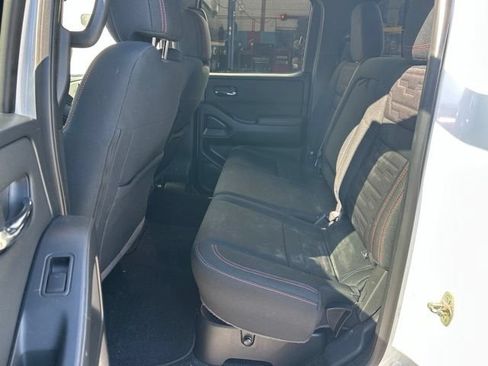 Used 2022 Nissan Frontier Pro-X RWD image 17