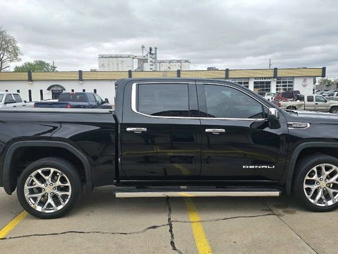 Used 2019 GMC Sierra 1500 Denali w/ Denali Ultimate Package AWD/4WD image 5