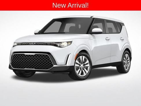 Used 2023 Kia Soul LX w/ LX Technology Package FWD image 1