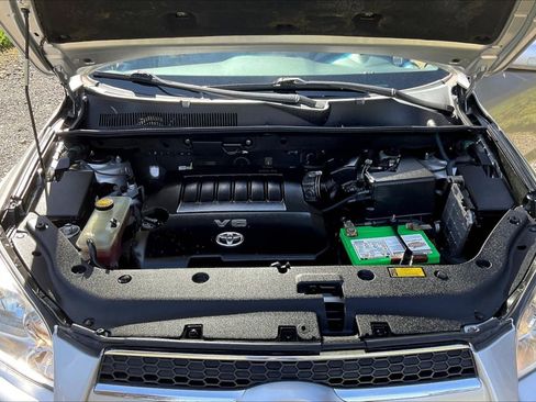 Used 2011 Toyota RAV4 Limited w/ Limited Extra Value Pkg image 29