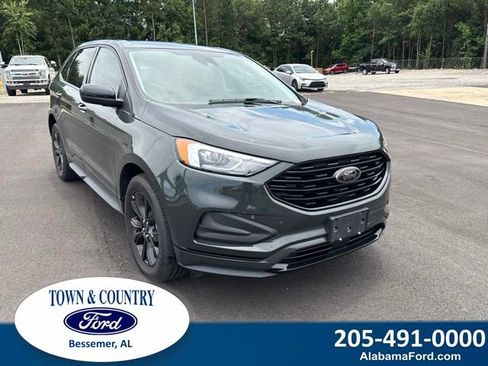 Used 2024 Ford Edge SE w/ Black Appearance Package AWD/4WD image 1