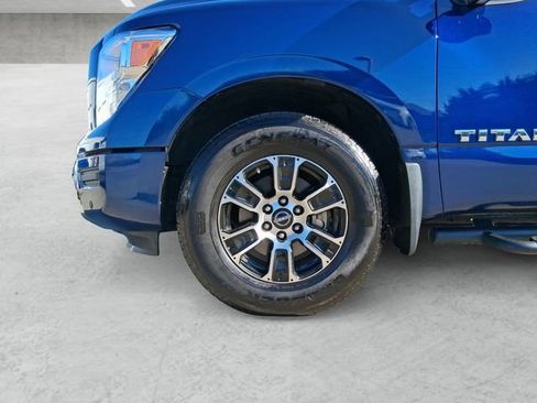 Used 2024 Nissan Titan SV w/ SV Convenience Package image 23