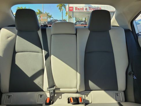 Used 2023 Toyota Corolla LE image 21