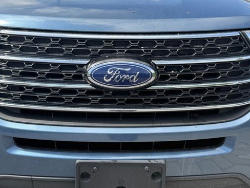 Used 2020 Ford Explorer XLT w/ Equipment Group 202A RWD image 42