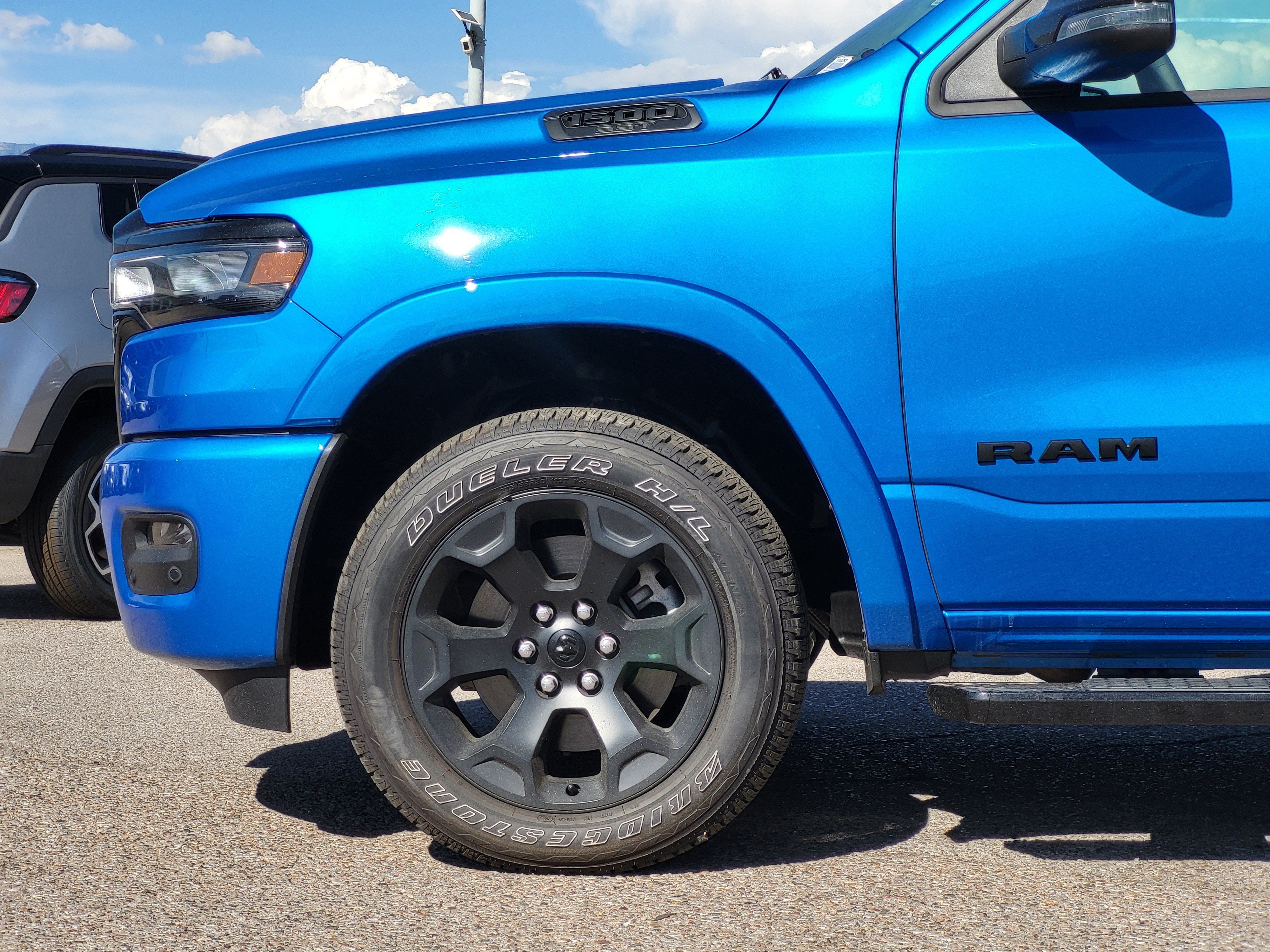 Used 2025 RAM 1500 Big Horn AWD/4WD image 9