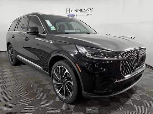 Used 2026 Lincoln Aviator Reserve w/ Luxury Package AWD/4WD image 4