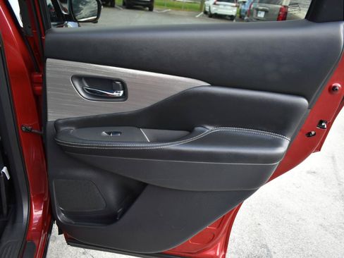Used 2018 Nissan Murano Platinum FWD image 38