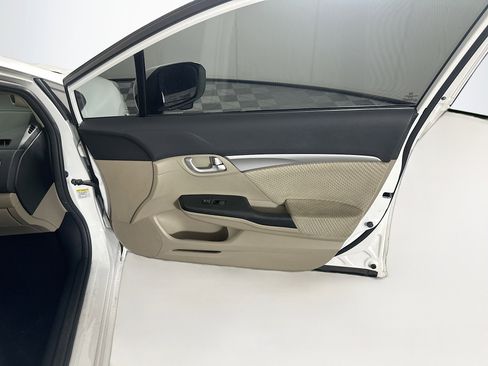 Used 2015 Honda Civic Hybrid Sedan image 28