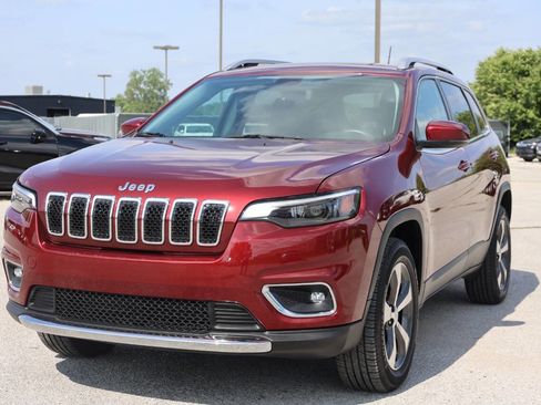 Used 2019 Jeep Cherokee Limited image 6