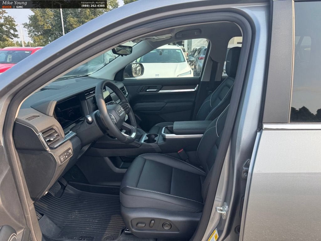 New 2027 GMC Terrain Denali w/ LPO, Floor Liner Package AWD/4WD image 21