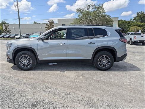New 2026 GMC Acadia Elevation FWD image 4