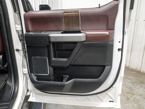 Used 2015 Ford F150 Platinum AWD/4WD image 47