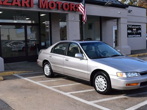 Used 1996 Honda Accord EX image 9