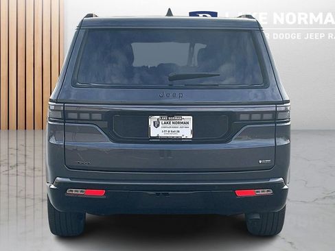 New 2026 Jeep Grand Wagoneer Limited AWD/4WD image 8