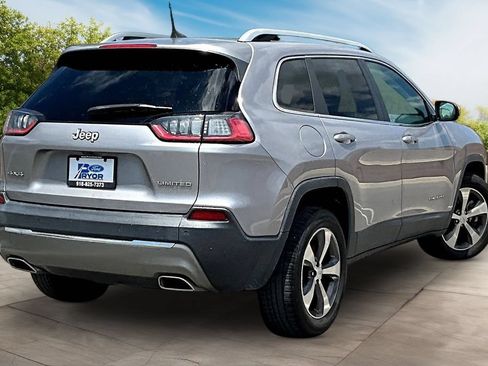 Used 2020 Jeep Cherokee Limited AWD/4WD image 2