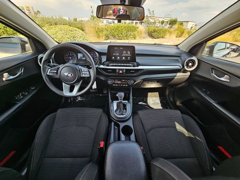 Used 2019 Kia Forte LXS FWD image 19