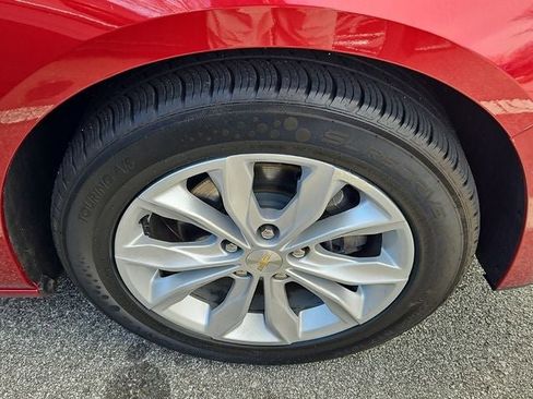 Used 2025 Chevrolet Malibu LT image 12