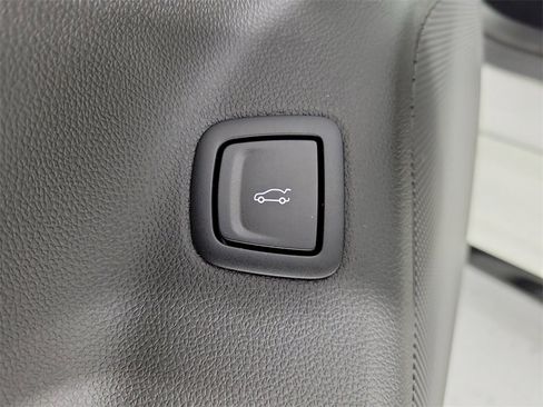 Used 2023 Cadillac CT5 V w/ Premium Package image 9