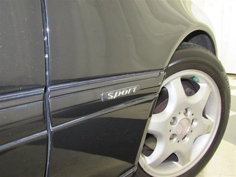 Used 1999 Mercedes-Benz C 280 Sedan image 84