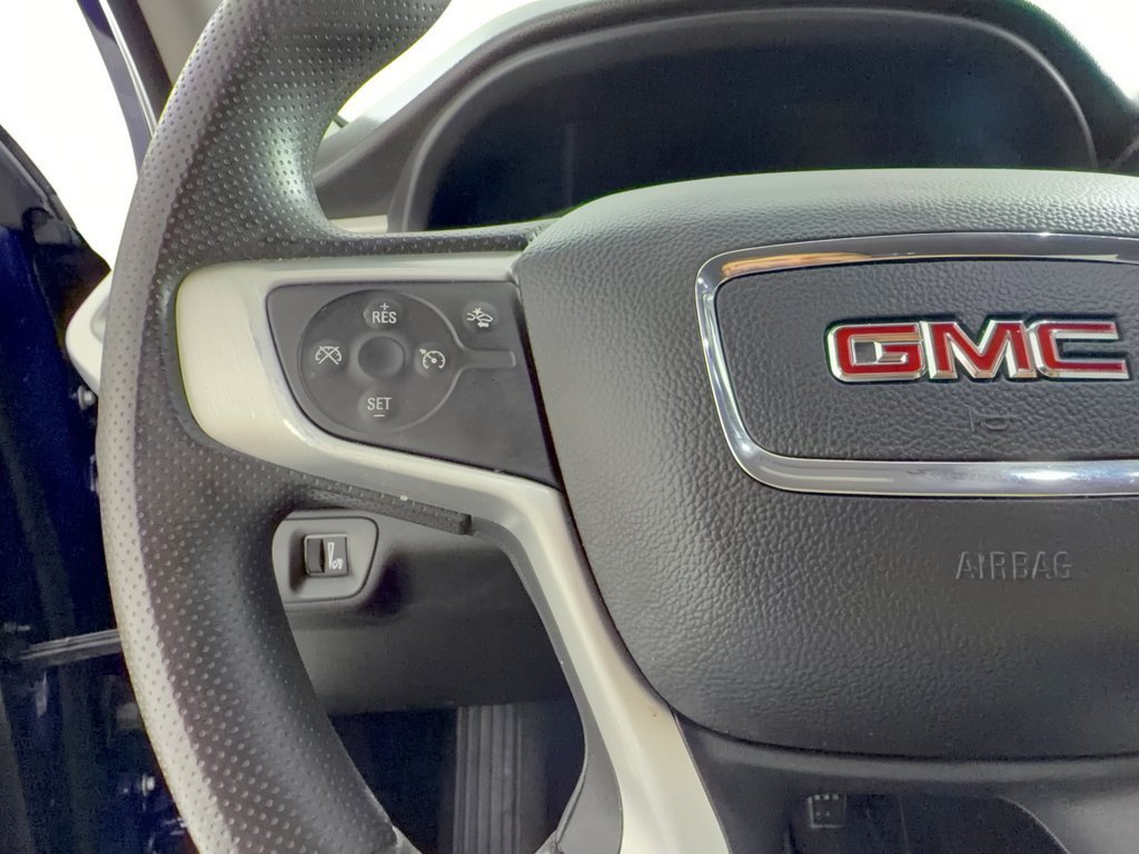 Used 2023 GMC Acadia SLE w/ Elevation Edition FWD image 18