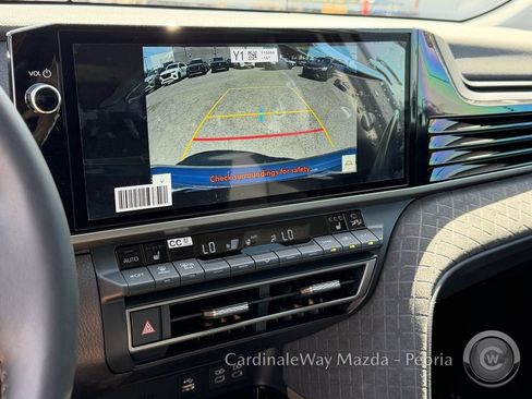 Used 2026 Toyota Camry XLE FWD image 28