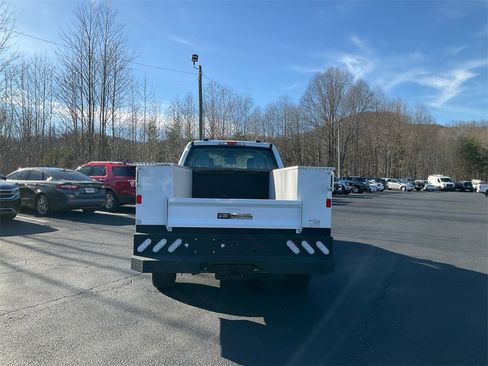 New 2026 Ford F250 XL w/ FX4 Off-Road Package image 6