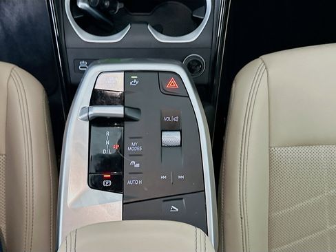 Used 2025 BMW X2 xDrive28i image 24