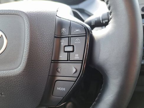 Used 2024 Toyota Prius Limited w/ Limited Premium Package FWD image 22