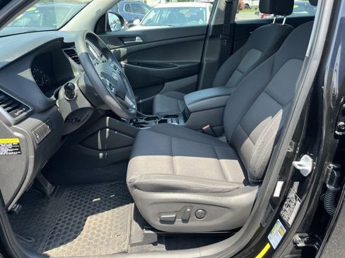 Used 2017 Hyundai Tucson SE image 9