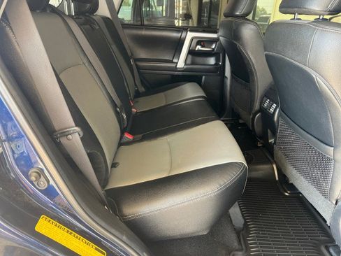 Used 2021 Toyota 4Runner SR5 Premium w/ Moonroof Package image 31