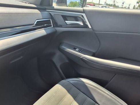 Used 2024 Mitsubishi Outlander SE FWD image 9