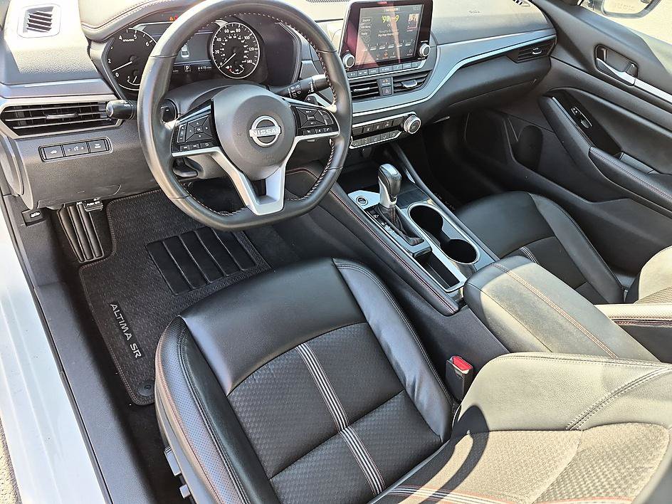 Used 2025 Nissan Altima 2.5 SR FWD image 15