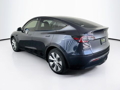 Used 2024 Tesla Model Y Long Range AWD/4WD image 5