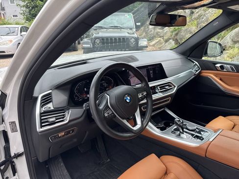 Used 2019 BMW X5 xDrive40i w/ Premium Package 2 AWD/4WD image 16