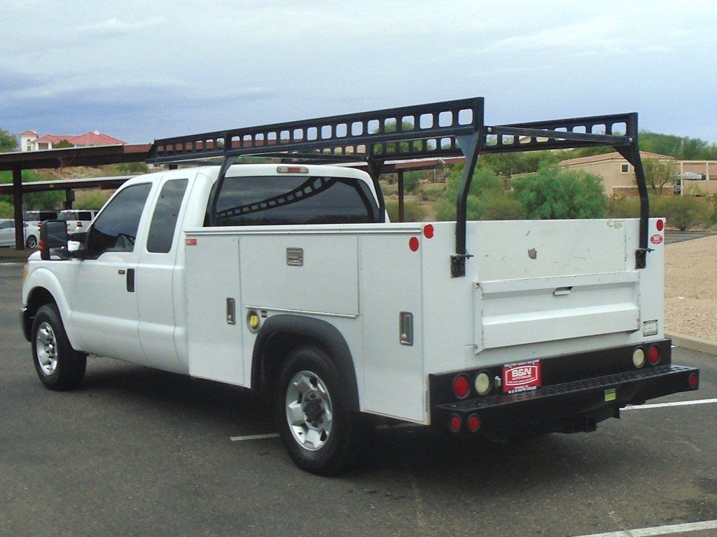 Used 2011 Ford F250 XLT w/ XLT Interior Pkg RWD image 3